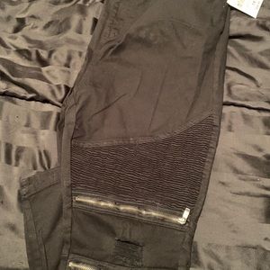 Forever 21 black cargo pants